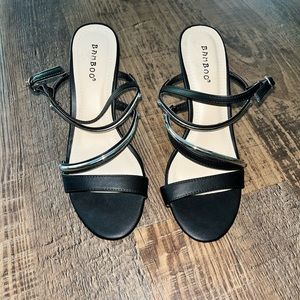 Women’s high heels size 7.5